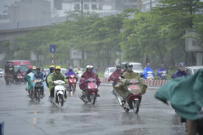 Thời tiết ngày 21/8: Bắc bộ mưa rào và dông, ngày nắng gián đoạn