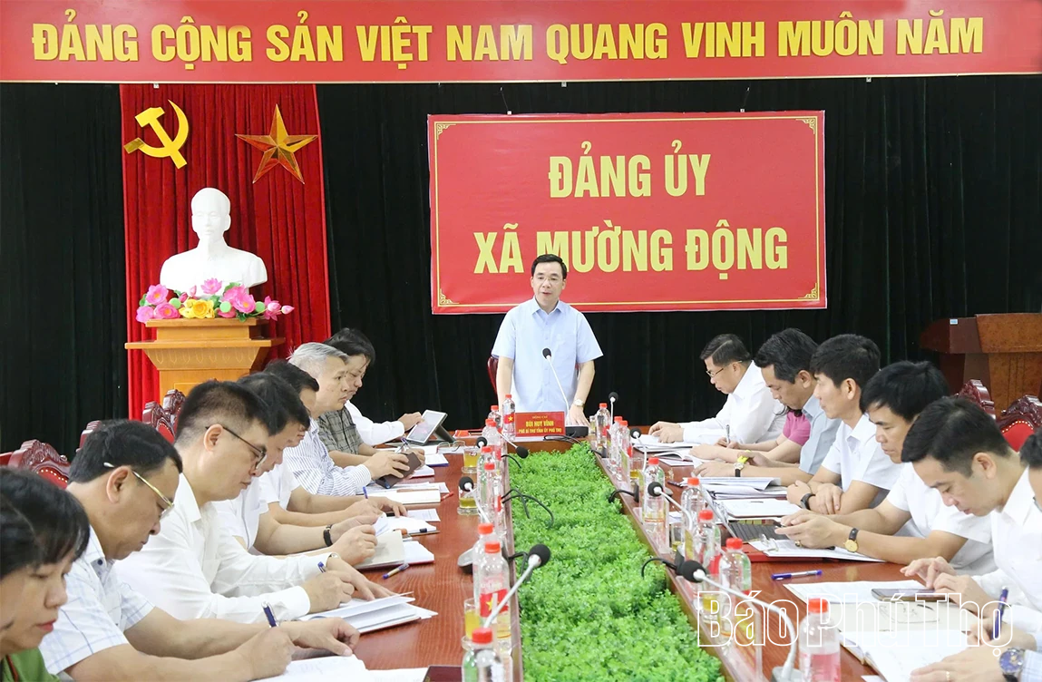 Phó Bí thư Tỉnh ủy Bùi Huy Vĩnh làm việc tại xã Mường Động về thực hiện chính quyền địa phương 2 cấp
