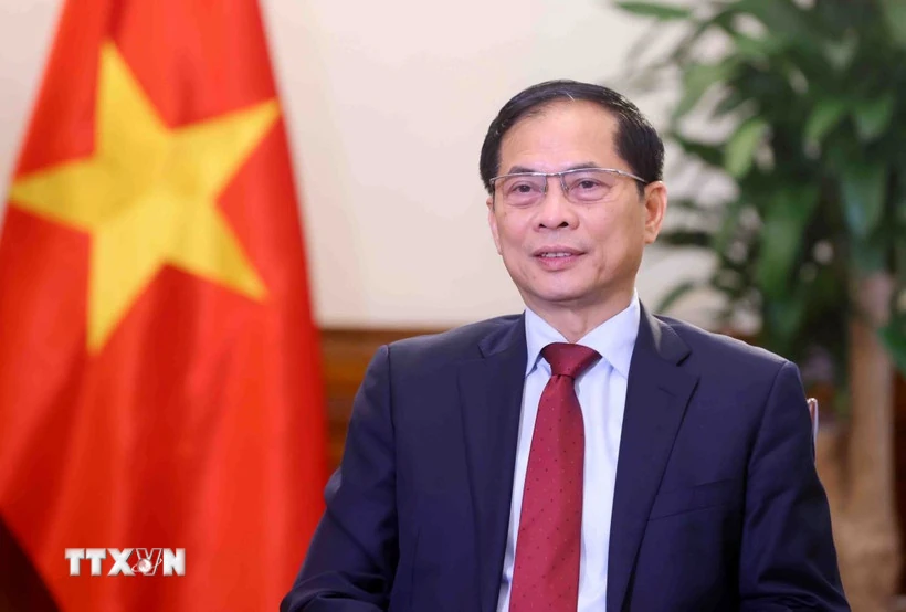 80 năm vẻ vang của ngoại giao Việt Nam vì sự nghiệp đấu tranh, bảo vệ, xây dựng đất nước