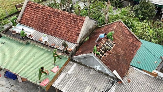 Thủ tướng chỉ đạo nhanh chóng khắc phục hậu quả bão số 5 và mưa lũ