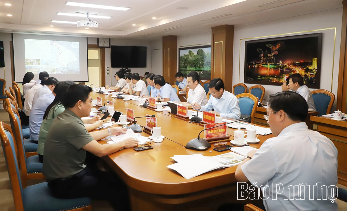 Phát triển đô thị khu vực hai bên bờ Sông Lô