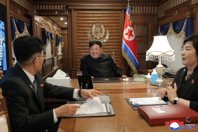Đoàn tàu bọc thép bảo vệ ông Kim Jong-un khi công du nước ngoài
