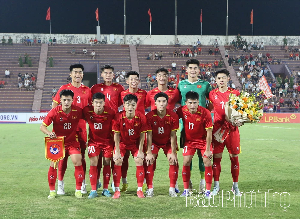 Những hình ảnh đẹp của Đội tuyển U23 Việt Nam trên SVĐ Việt Trì