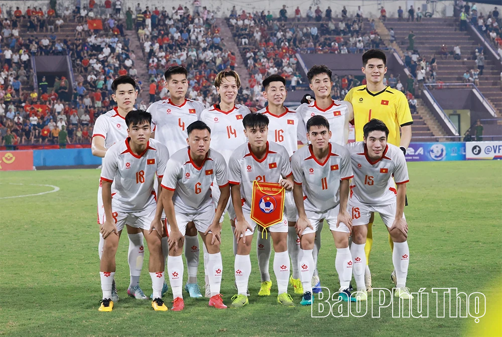 Những hình ảnh đẹp của Đội tuyển U23 Việt Nam trên SVĐ Việt Trì