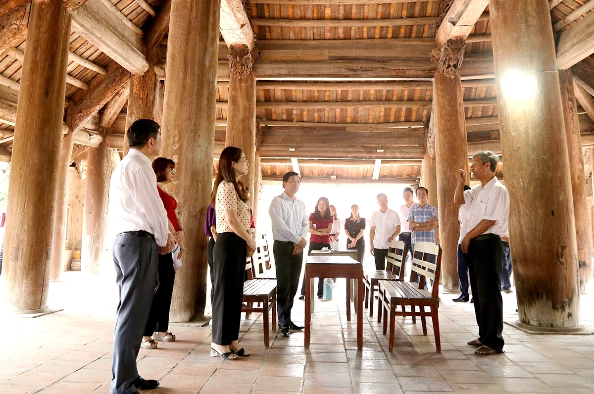“Tròn vai” dân cử