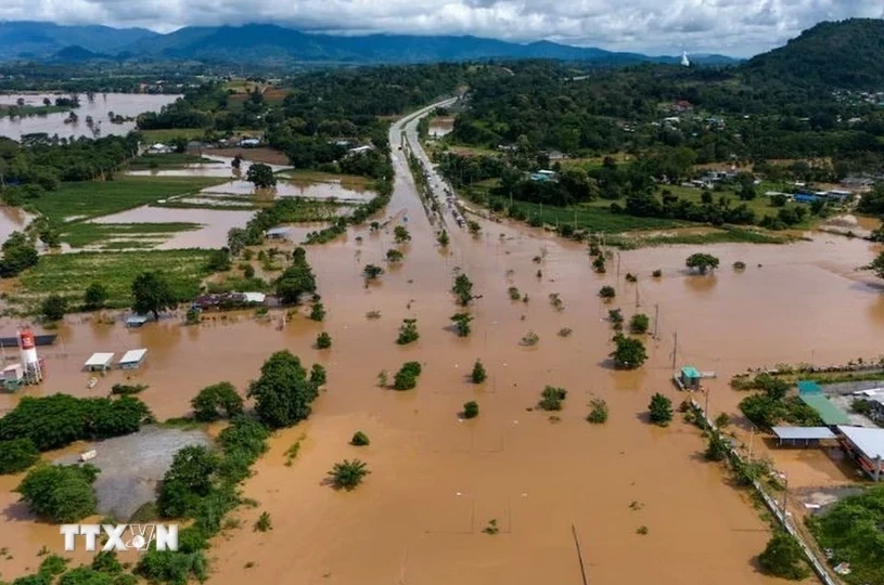 Mưa lũ đe dọa nhiều địa phương Thái Lan