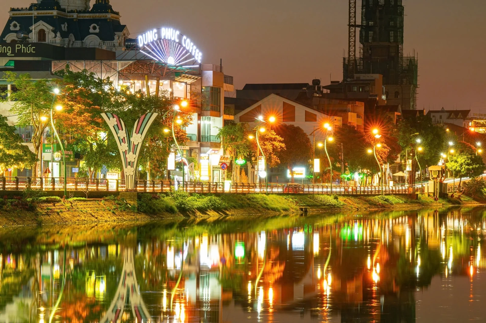 Viet Tri Night Colors