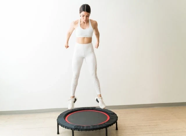 5 bài tập ít tác động giúp giảm cân hiệu quả