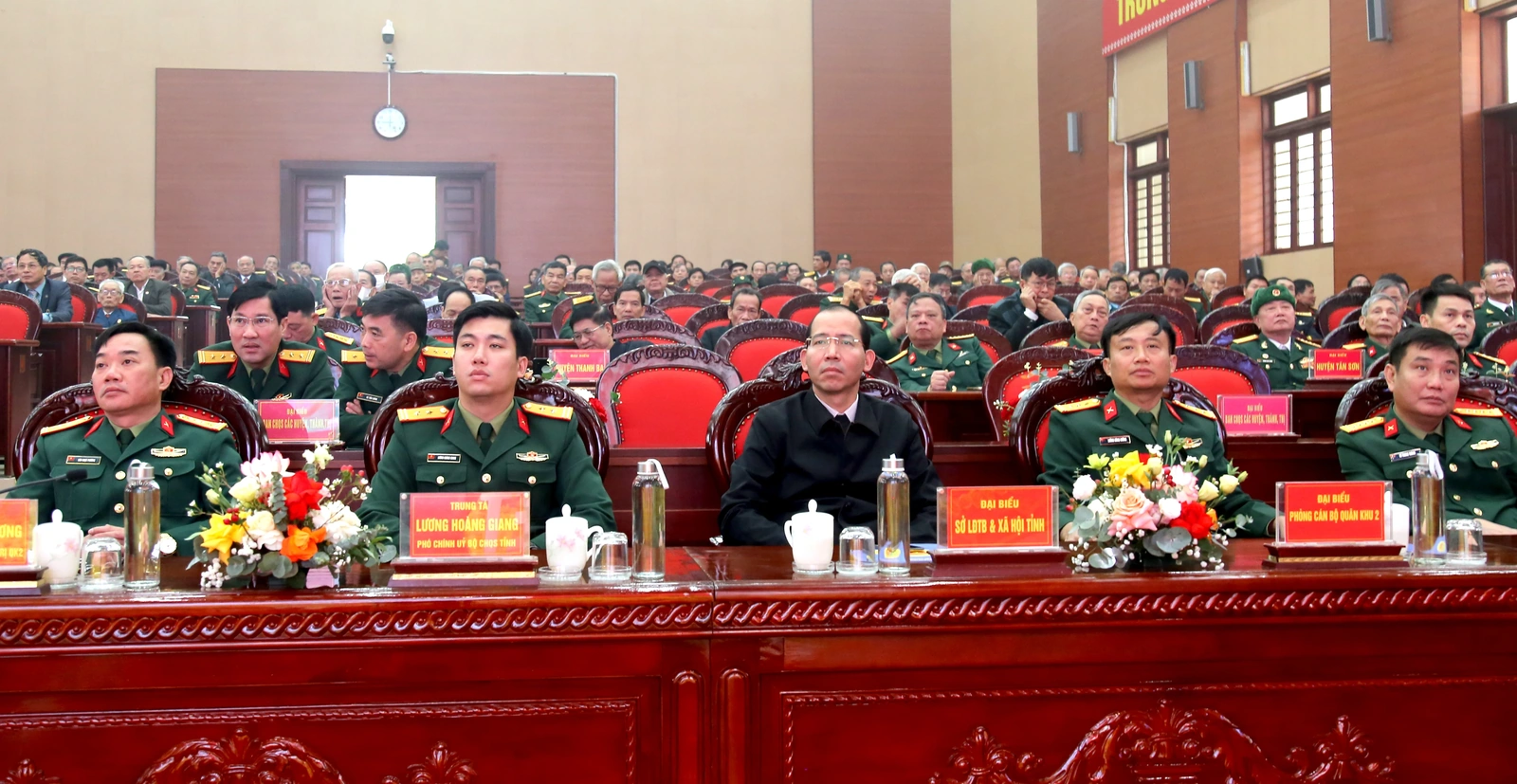 Gặp mặt cán bộ cao cấp Quân đội nghỉ hưu, nghỉ công tác trên địa bàn