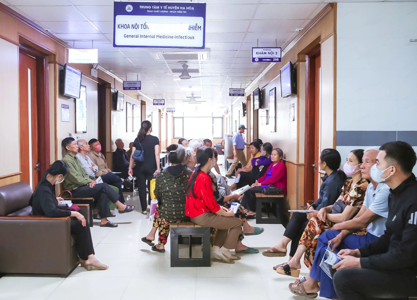 Nỗ lực vì sức khỏe Nhân dân