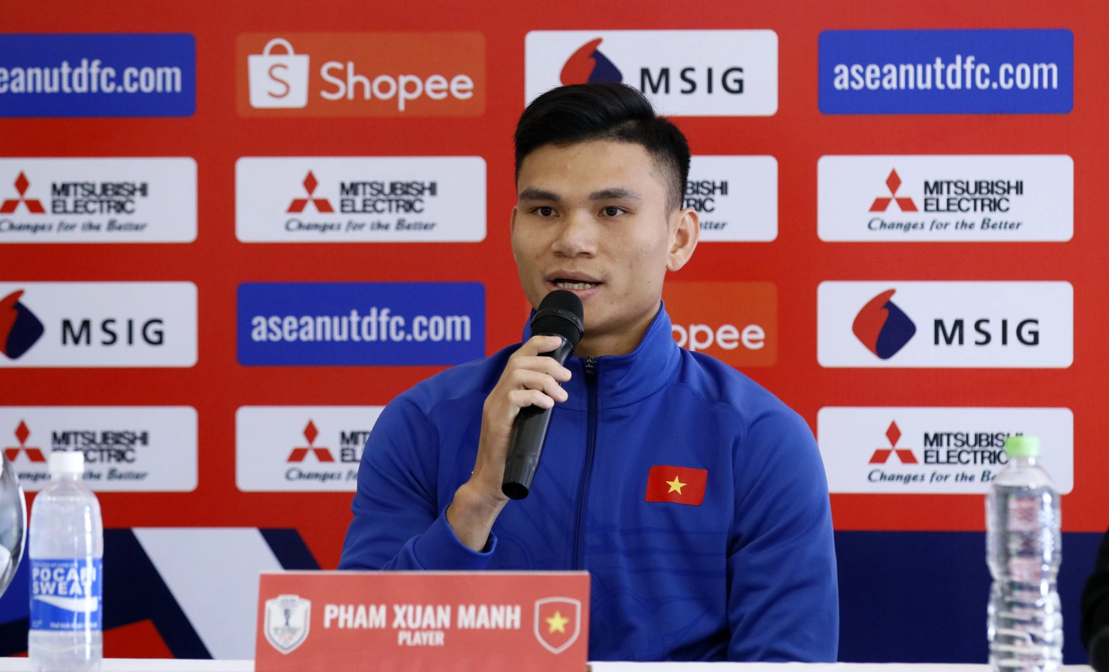 HLV Kim Sang Sik: Thái Lan là “đỉnh núi” mà Đội tuyển Việt Nam sẽ vượt qua