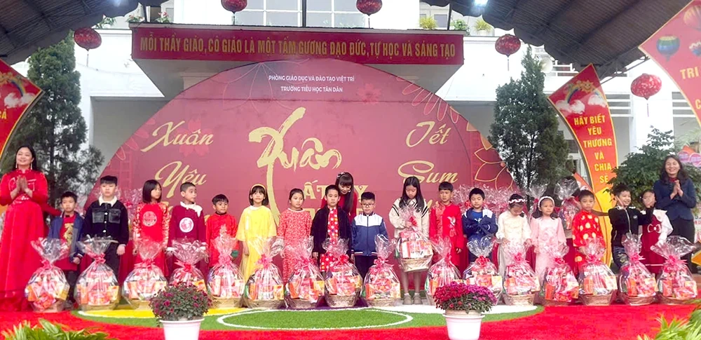 Xuân yêu thương - Tết sum vầy