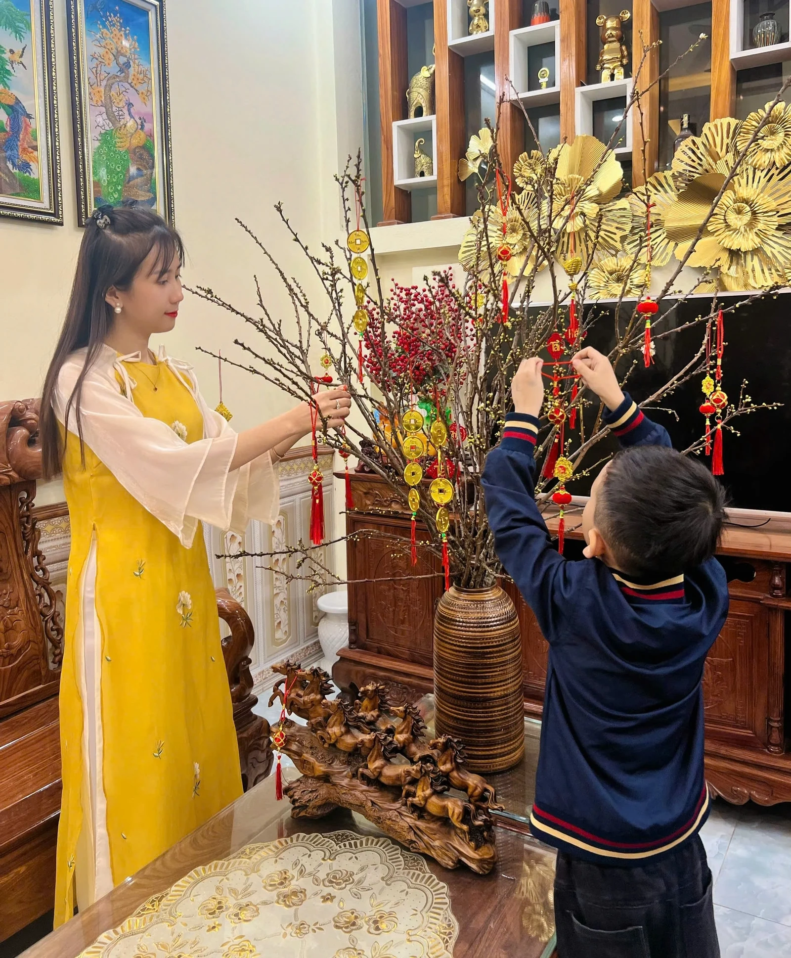 Trang hoàng nhà cửa đón Xuân sang