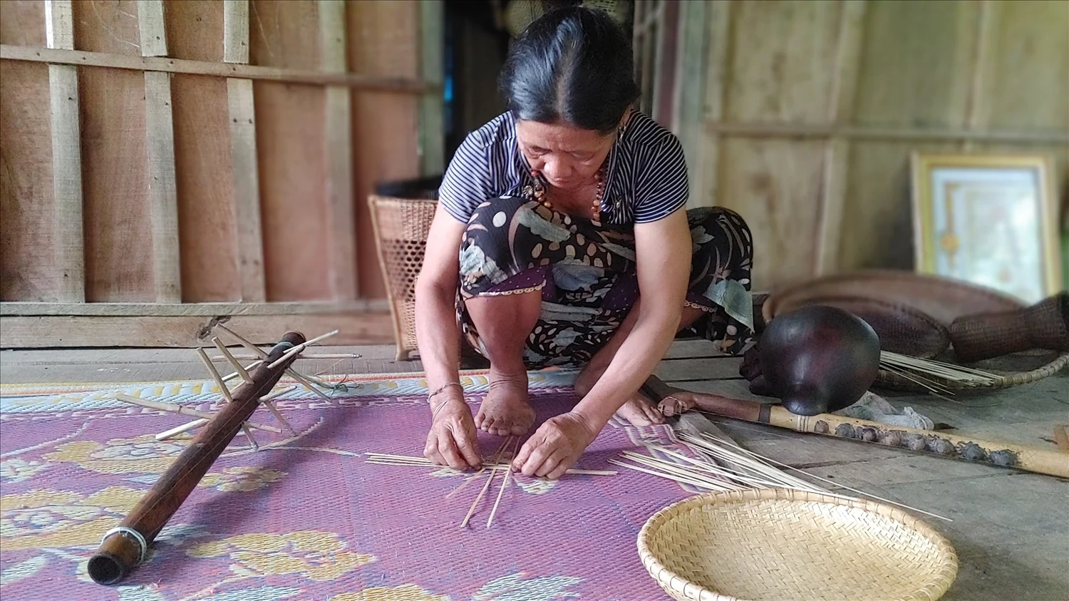 Người lặng lẽ giữ gìn vốn quý của dân tộc