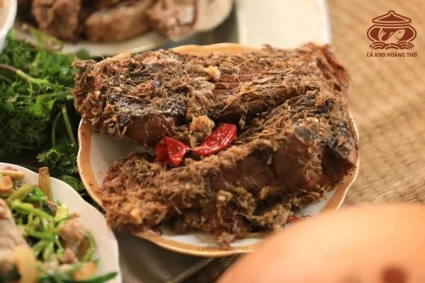 Top 5 món đặc sản Việt Nam không thể bỏ qua: Cá kho làng Vũ Đại dẫn đầu