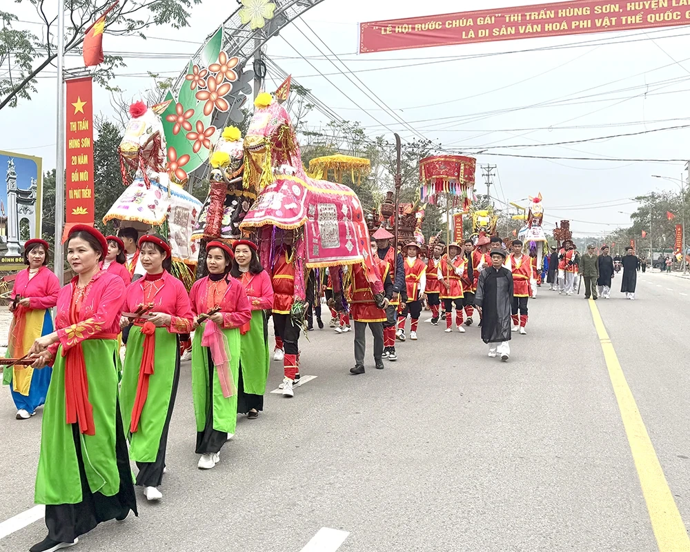 Tín ngưỡng thờ cúng Hùng Vương qua các lễ hội truyền thống