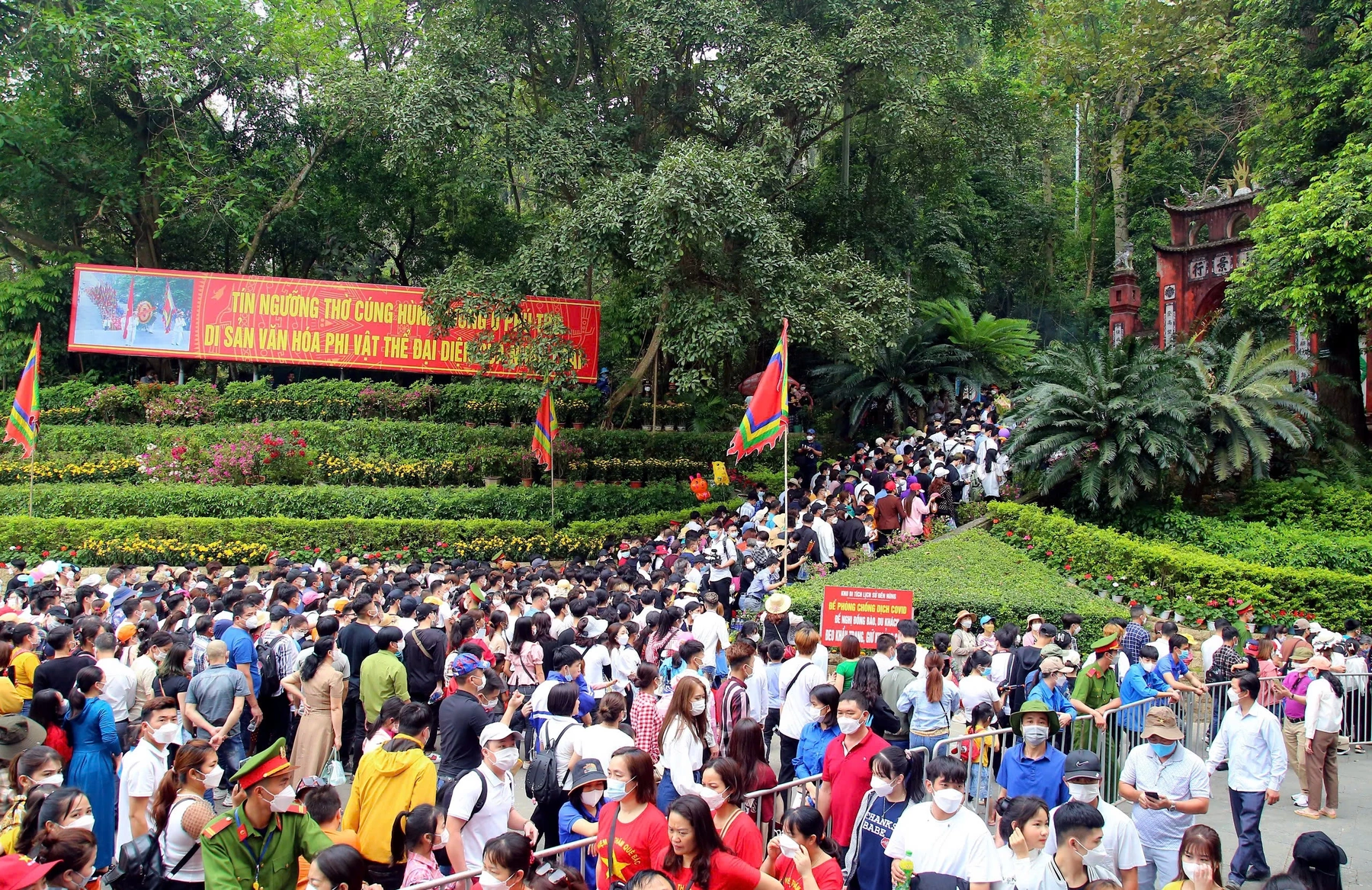 Lan tỏa bản sắc văn hóa độc đáo vùng Đất Tổ