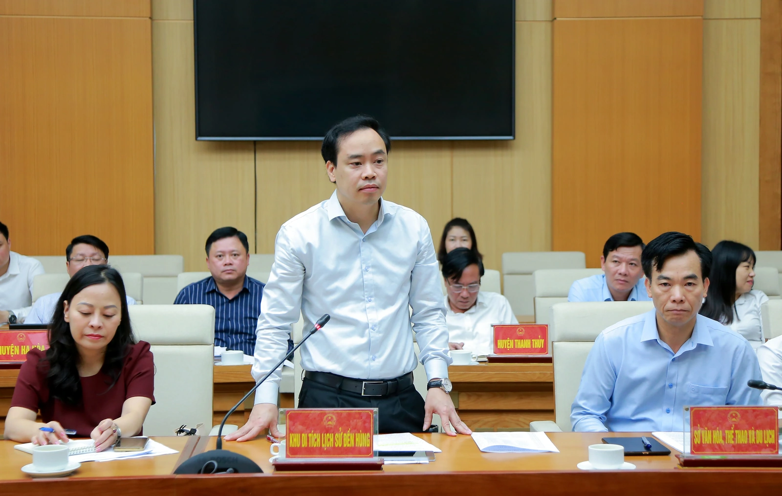 Chủ tịch UBND tỉnh nghe báo cáo công tác tổ chức Giỗ Tổ Hùng Vương - Tuần Văn hóa Du lịch Đất Tổ năm Ất Tỵ - 2025