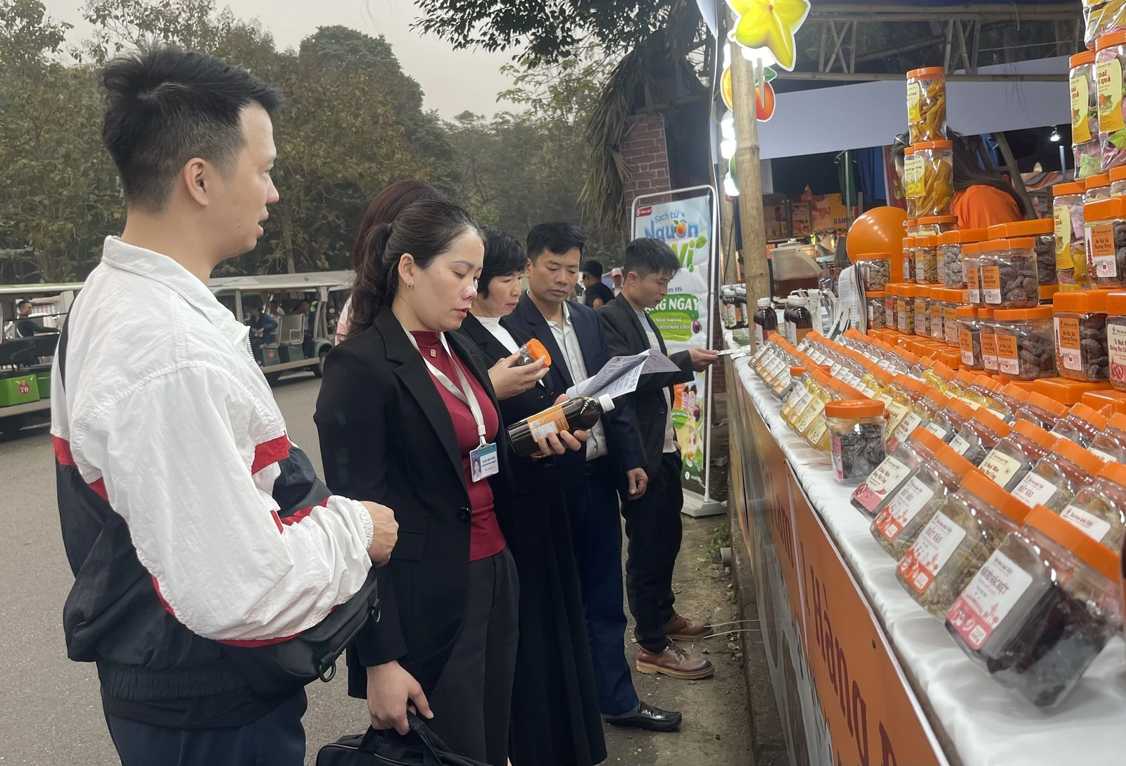 Kiểm tra, giám sát đảm bảo an toàn thực phẩm dịp Giỗ Tổ Hùng Vương