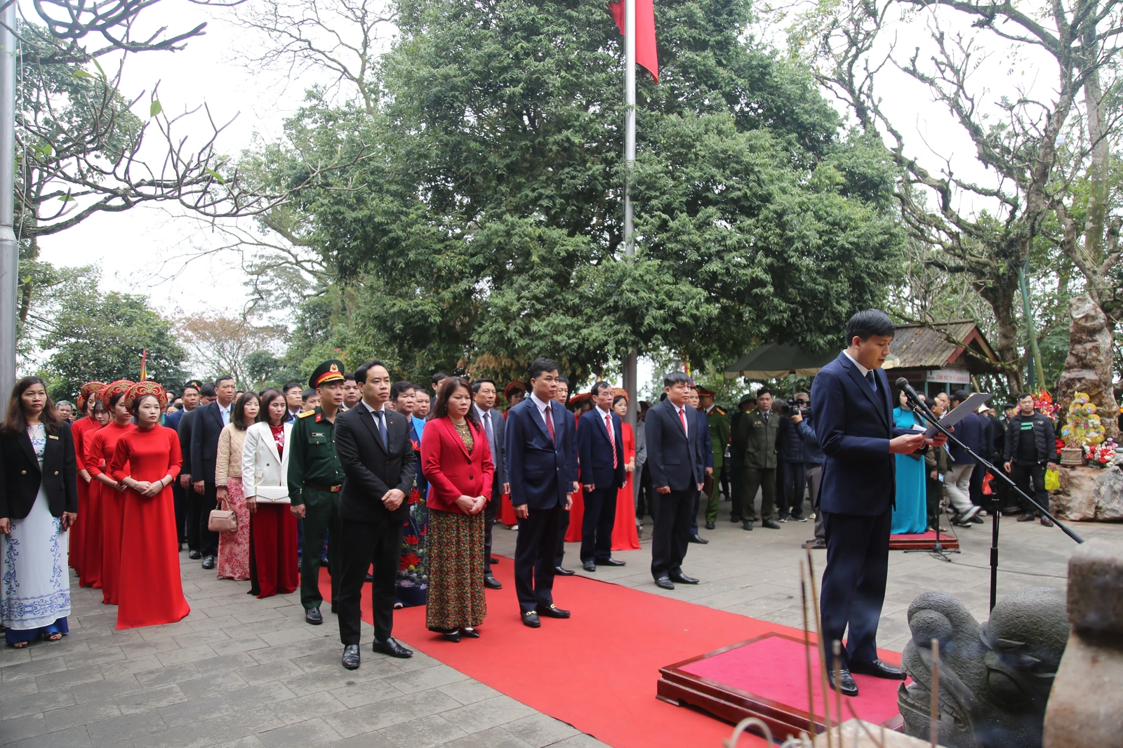 Huyện Thanh Sơn dâng hương tưởng niệm các Vua Hùng