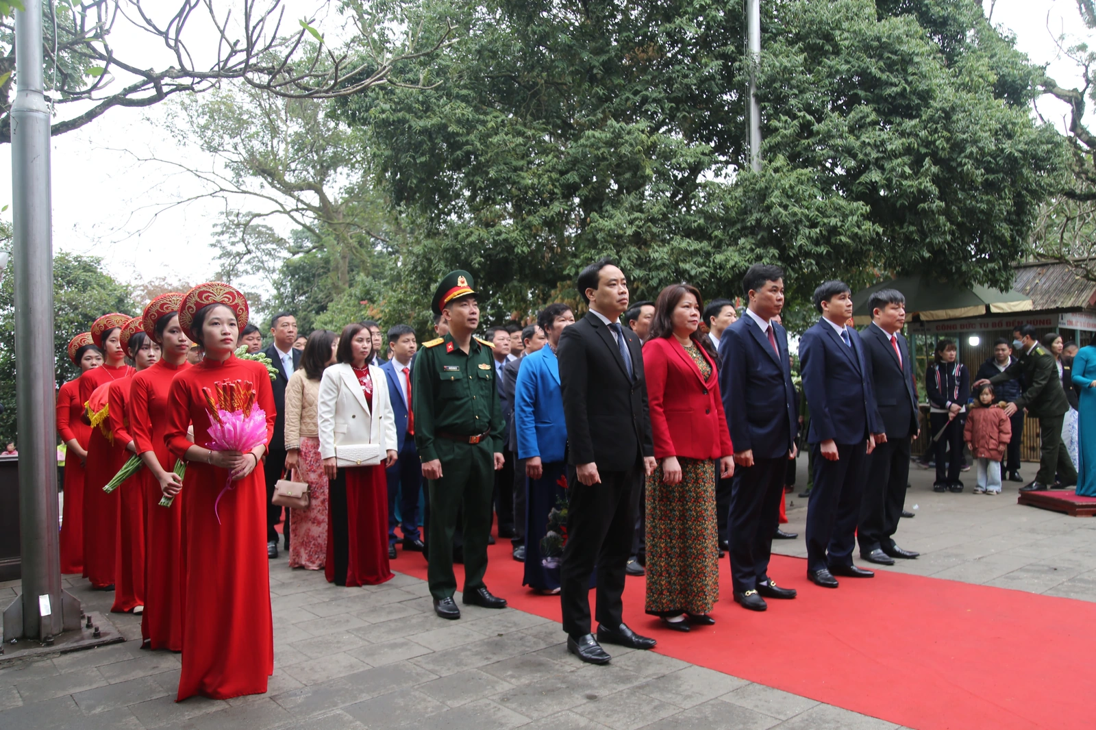 Huyện Thanh Sơn dâng hương tưởng niệm các Vua Hùng
