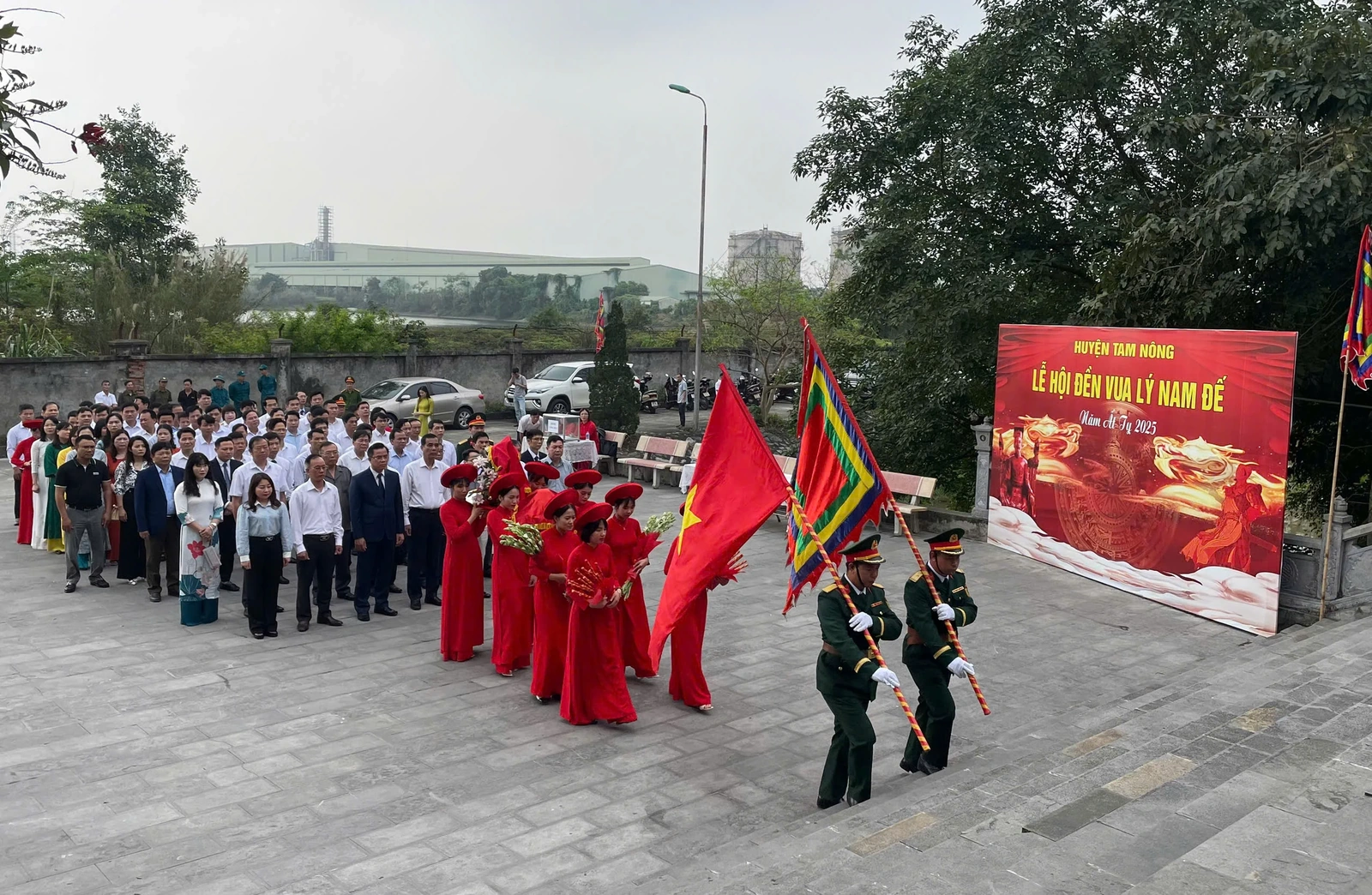 Lễ dâng hương giỗ Đức Vua Lý Nam Đế