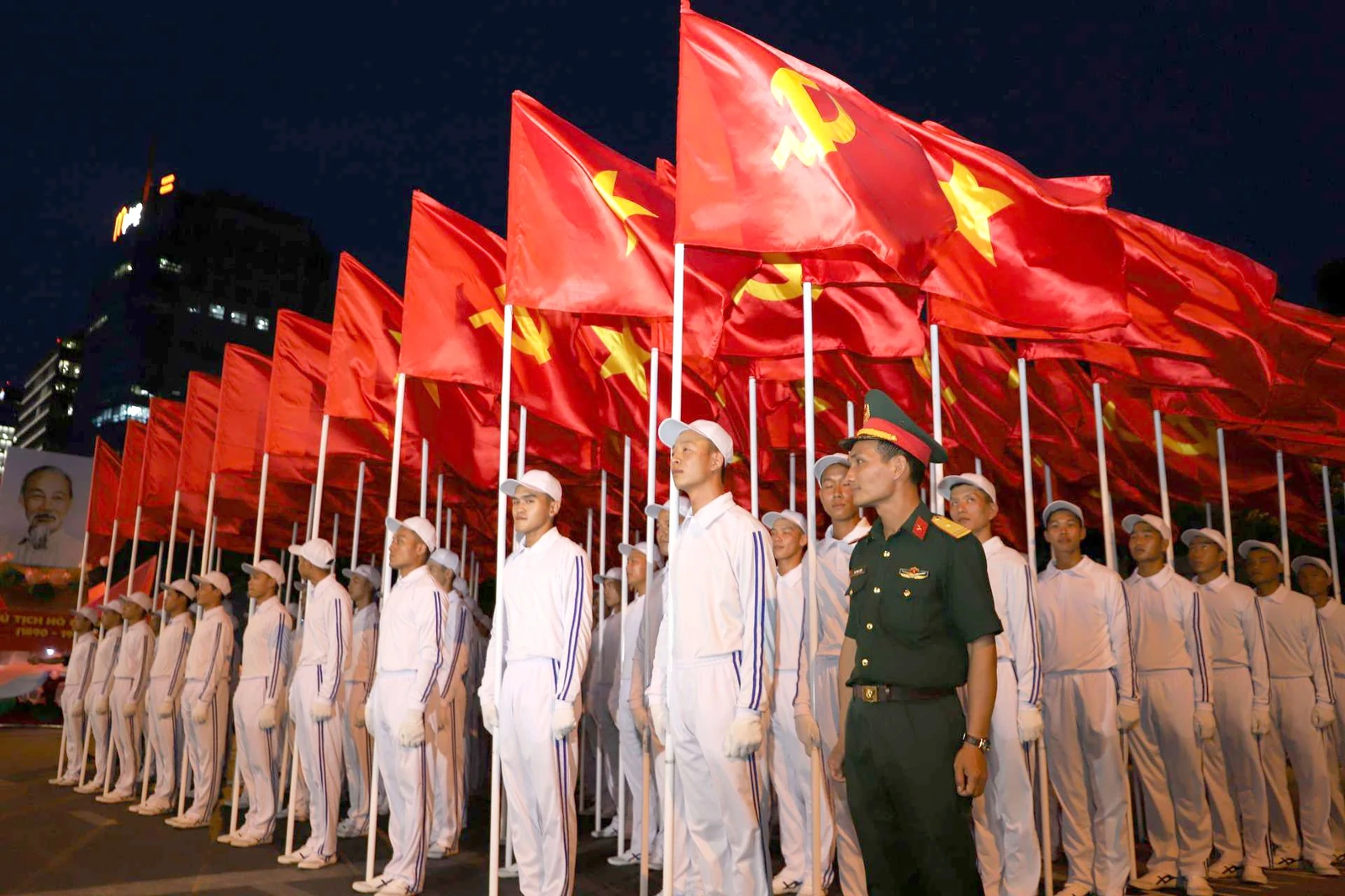 Gắn kết tình quân dân