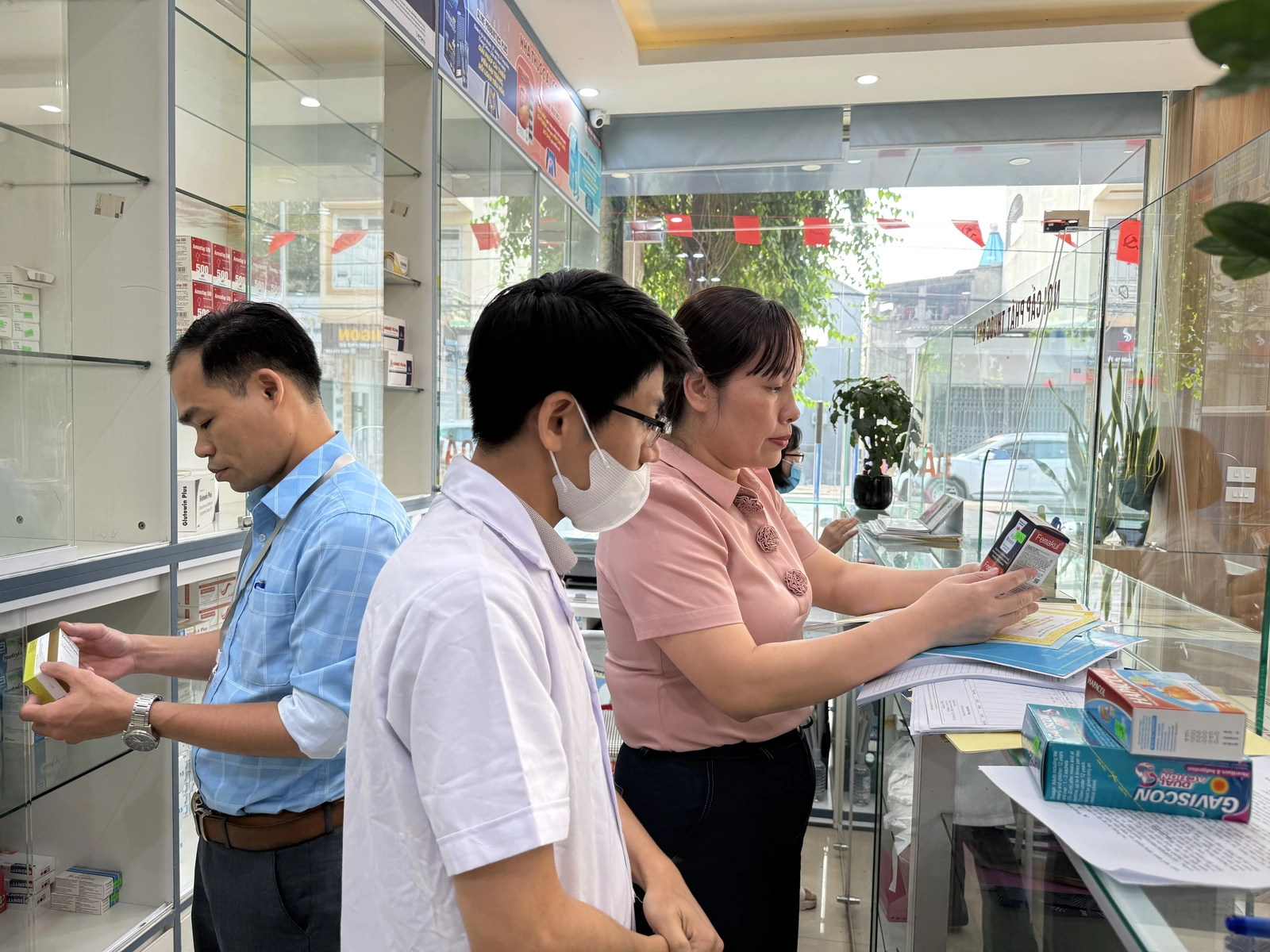 Khảo sát, rà soát các nhà thuốc trên địa bàn thành phố Việt Trì