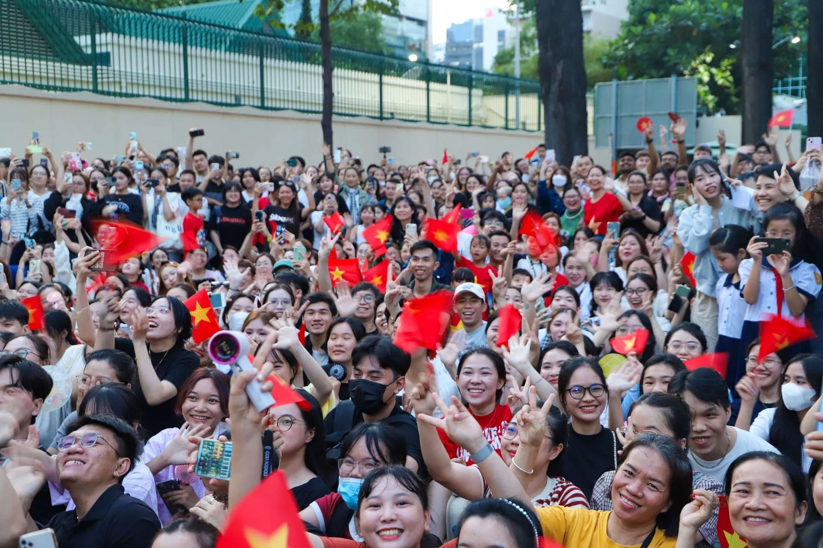 Gắn kết tình quân dân