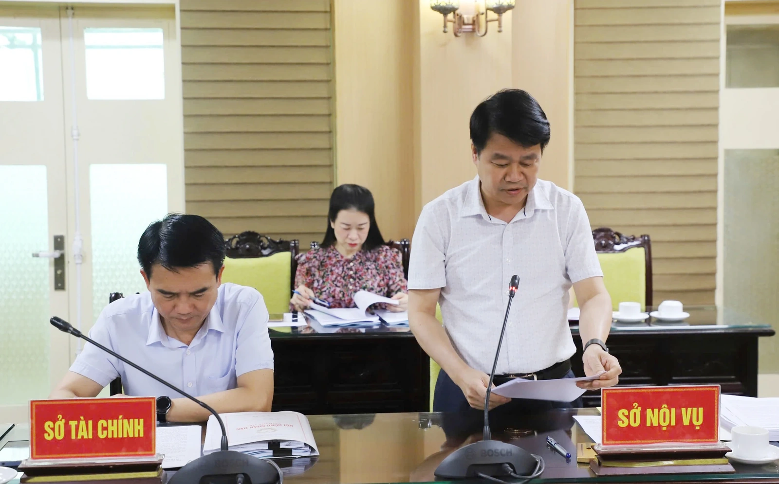 Thẩm tra các tờ trình và dự thảo Nghị quyết trình Kỳ họp chuyên đề thứ Chín, HĐND tỉnh khóa XIX