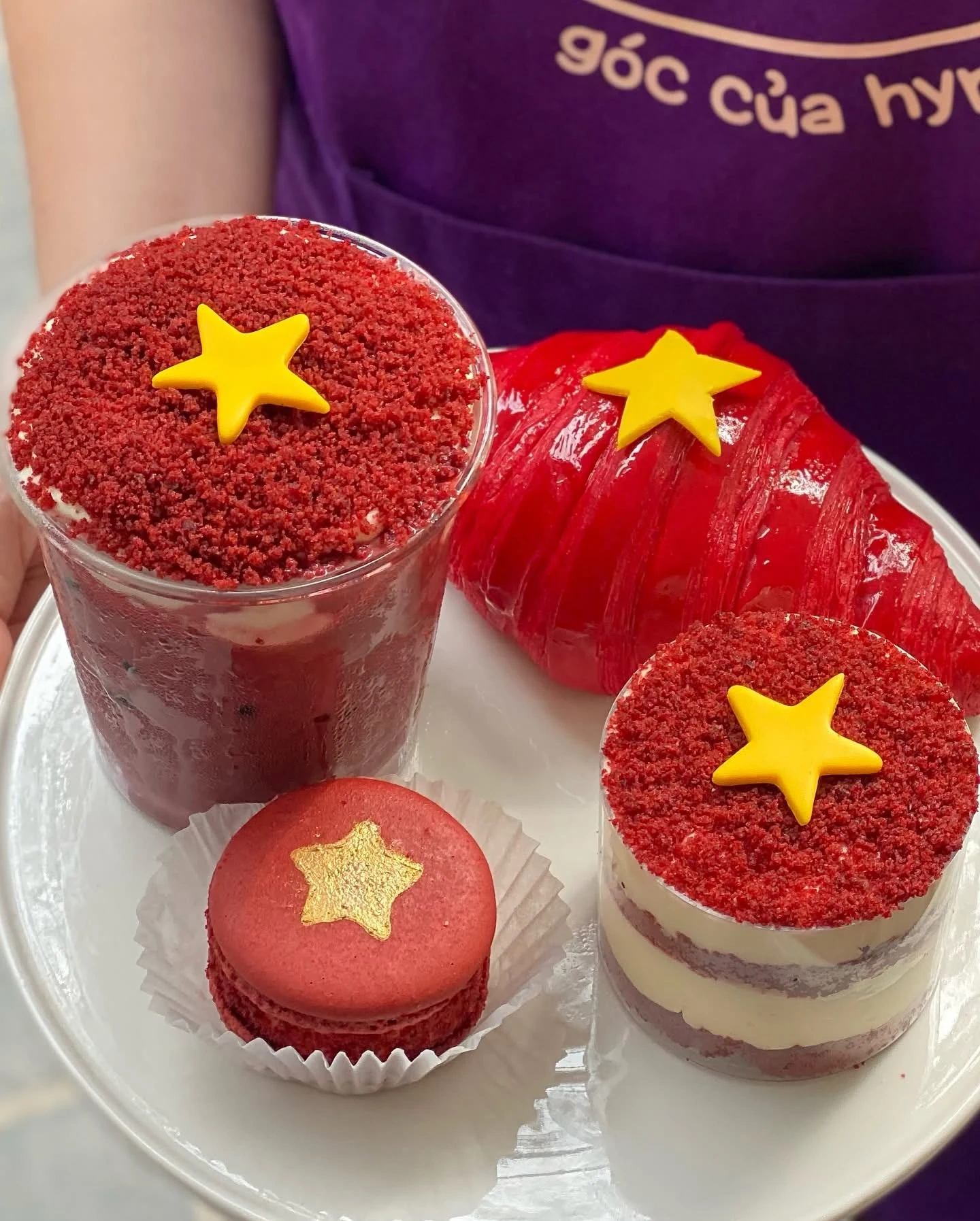 Ẩm thực sắc cờ: Sáng tạo từ lòng yêu nước