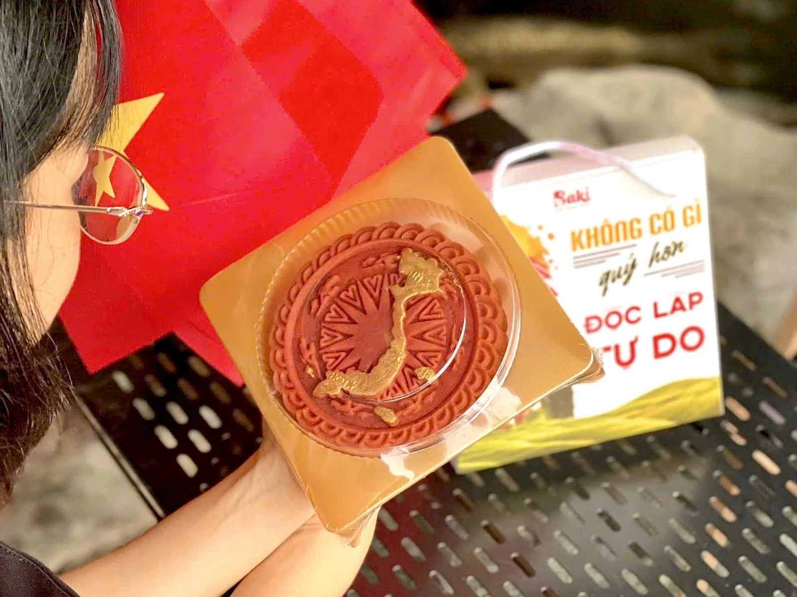 Ẩm thực sắc cờ: Sáng tạo từ lòng yêu nước