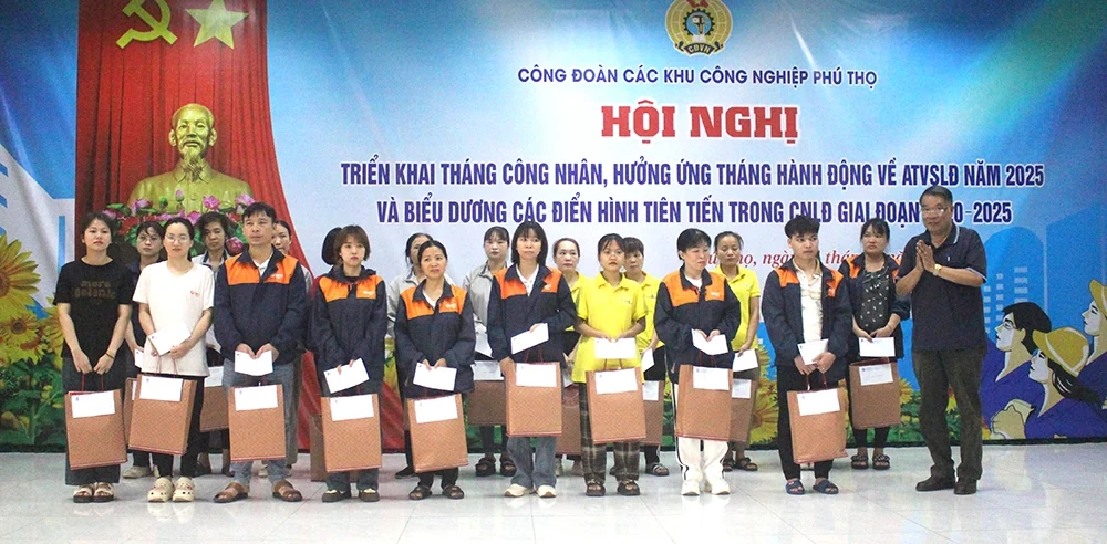 Ký kết thỏa thuận hợp tác về chăm sóc sức khỏe cho đoàn viên, người lao động