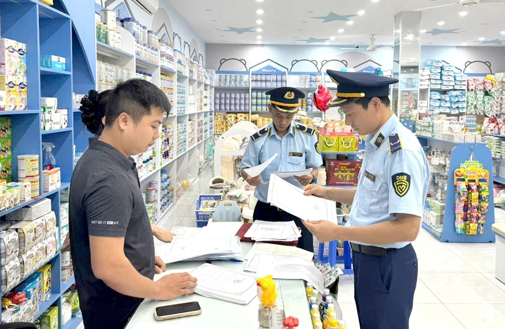 Bảo vệ quyền lợi người tiêu dùng