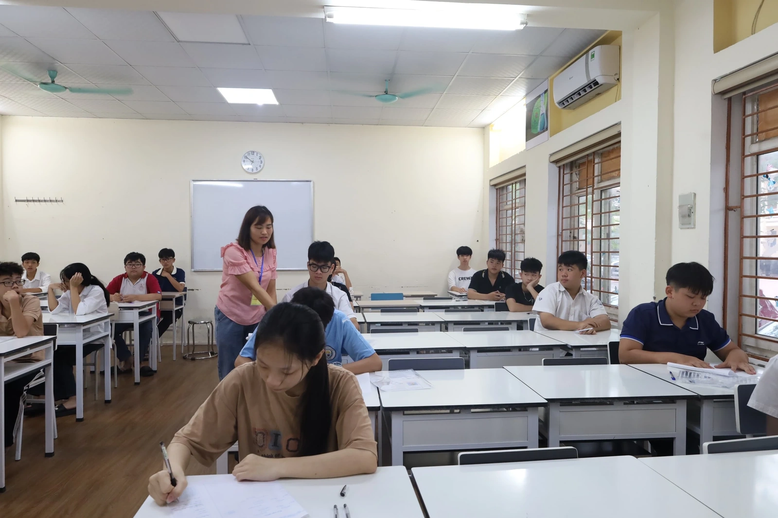 Điểm chuẩn vào lớp 10 các trường THPT công lập, THPT chuyên Hùng Vương năm học 2024-2025