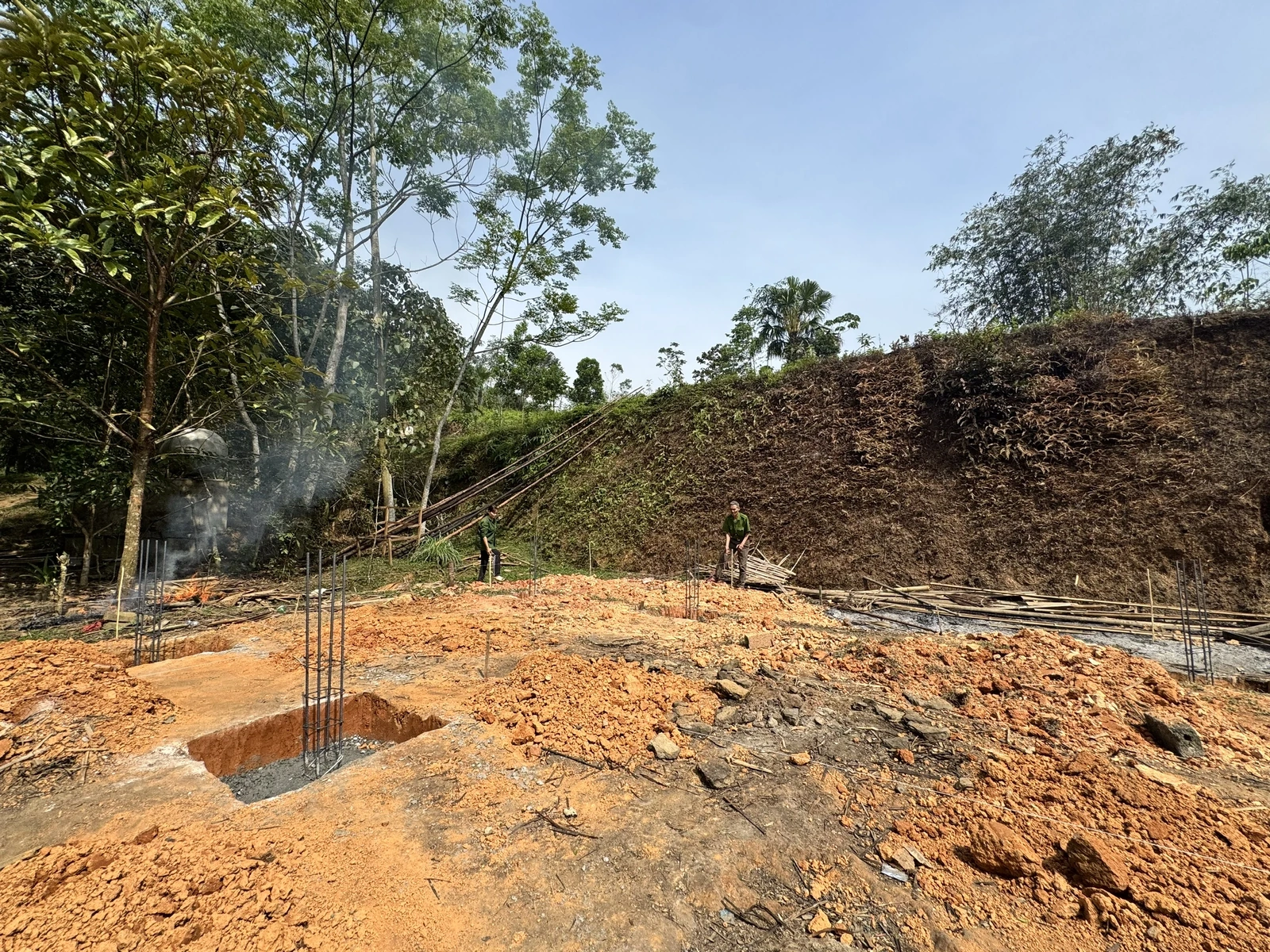 Đẩy nhanh tiến độ xóa nhà tạm, nhà dột nát tại huyện Yên Lập