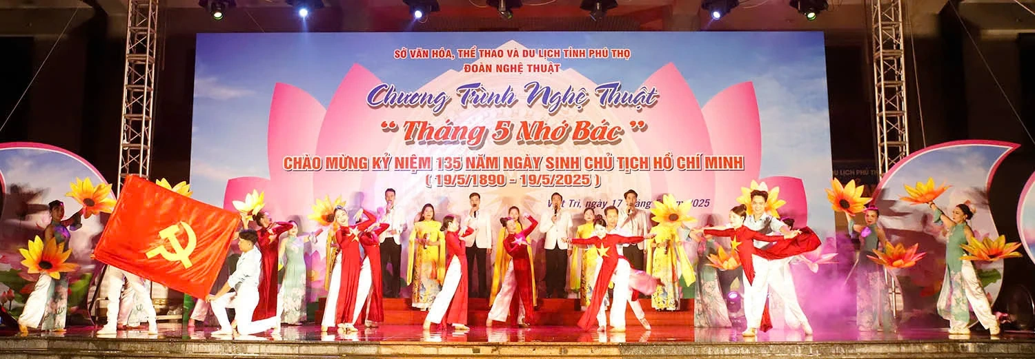 Chương trình nghệ thuật Tháng 5 nhớ Bác”