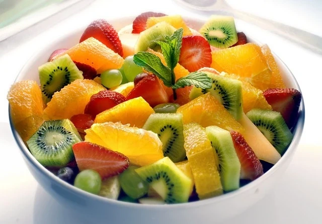 7 lợi ích bất ngờ khi ăn trái cây lúc bụng đói vào buổi sáng
