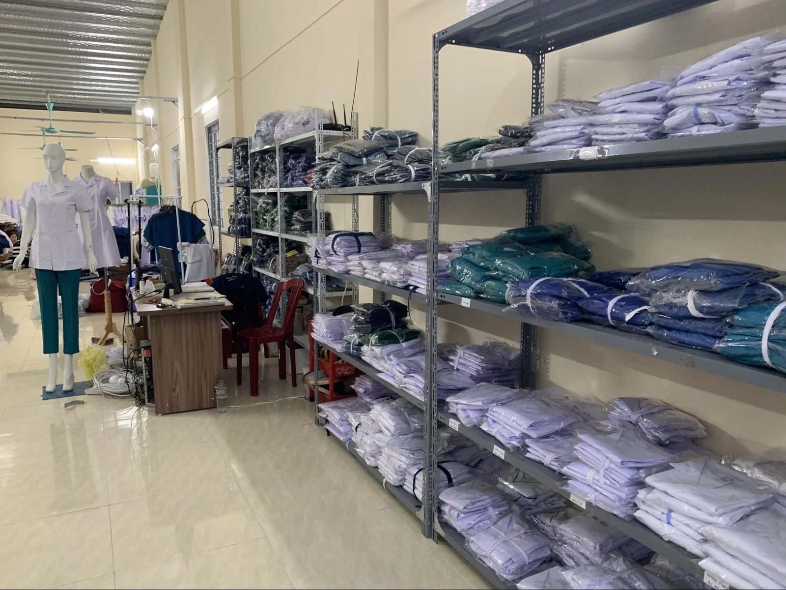 Đồng Phục Blouse – Địa Chỉ May Đồng Phục Y Tế, Áo Blouse Và Scrub Uy Tín