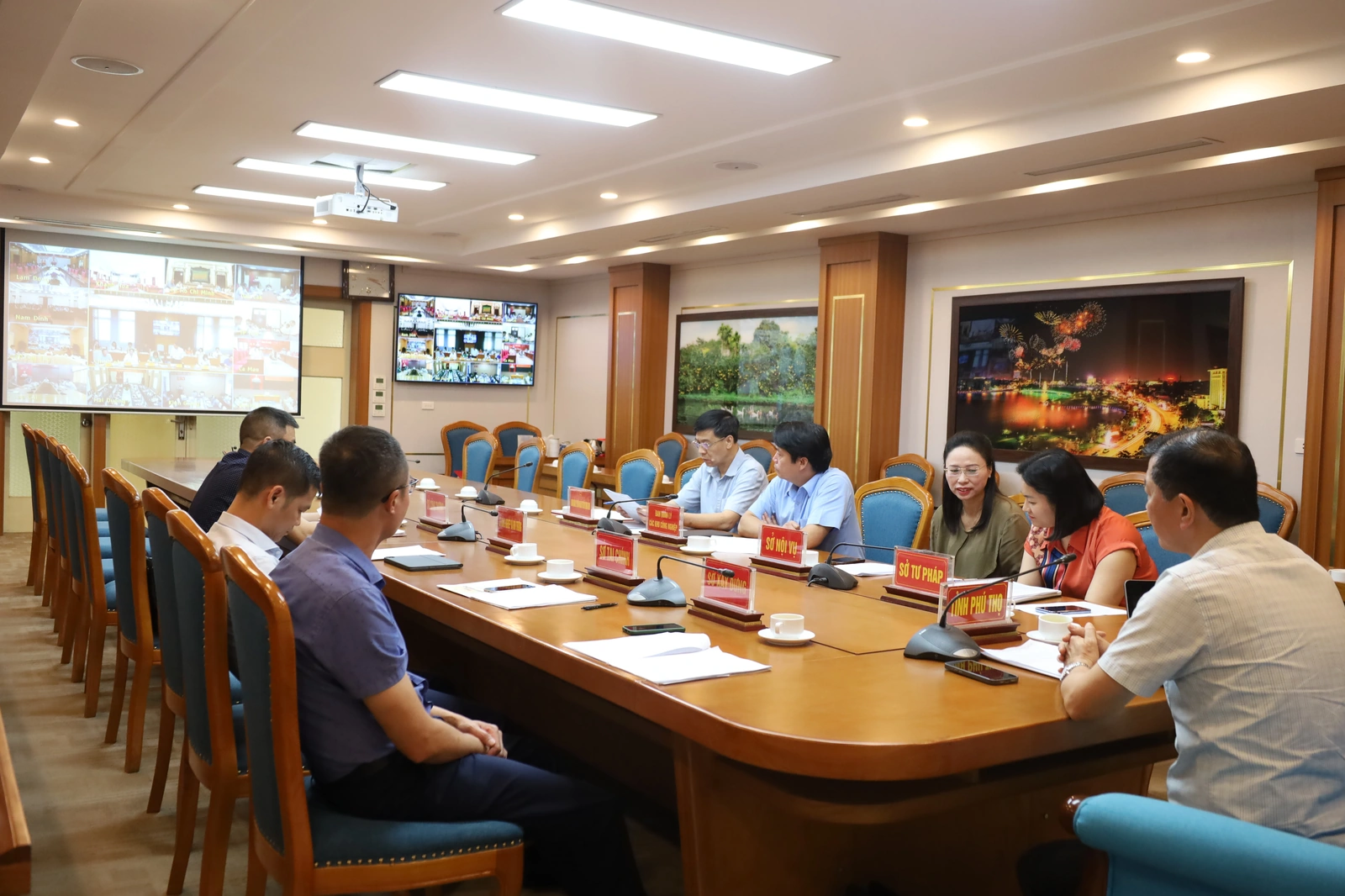 Về quy định phân quyền, phân cấp, phân định thẩm quyền trong lĩnh vực xây dựng, giao thông