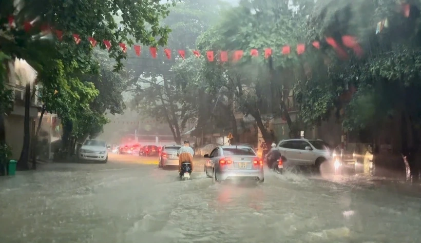 Thời tiết ngày 26/5: Mưa lớn tiếp diễn từ Nam Nghệ An đến Quảng Bình