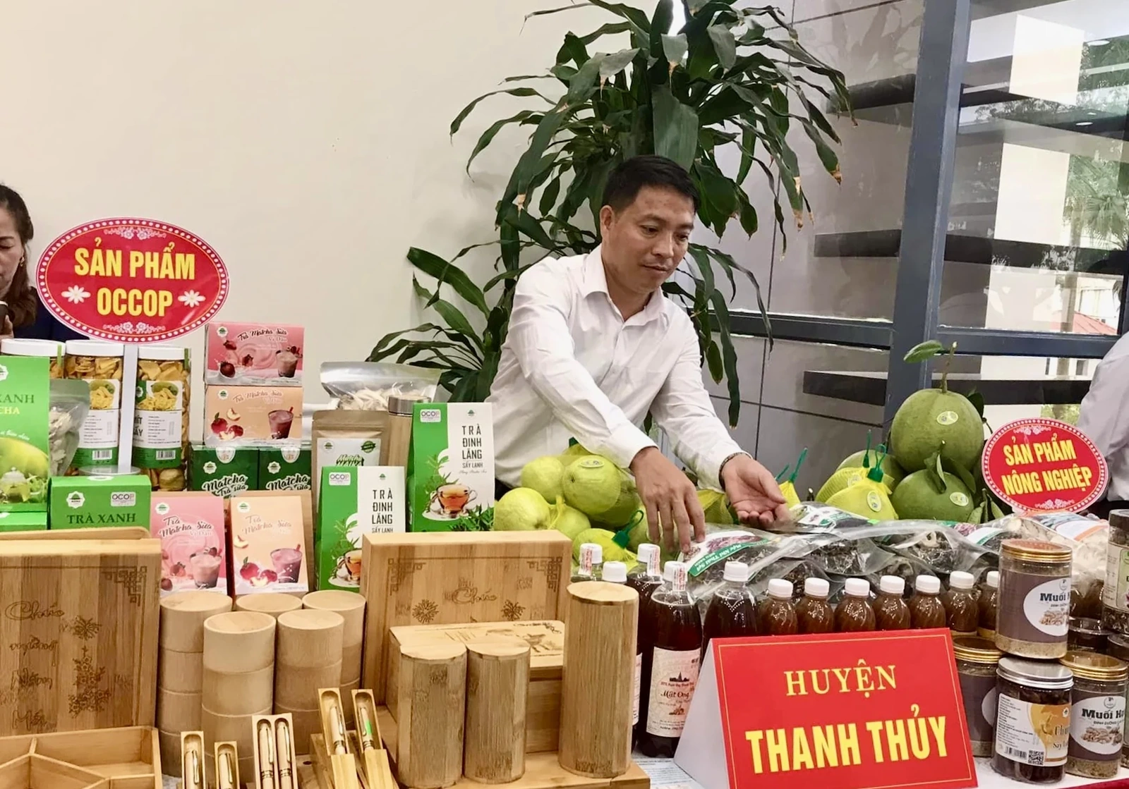 Thi đua phát triển kinh tế, giảm nghèo bền vững