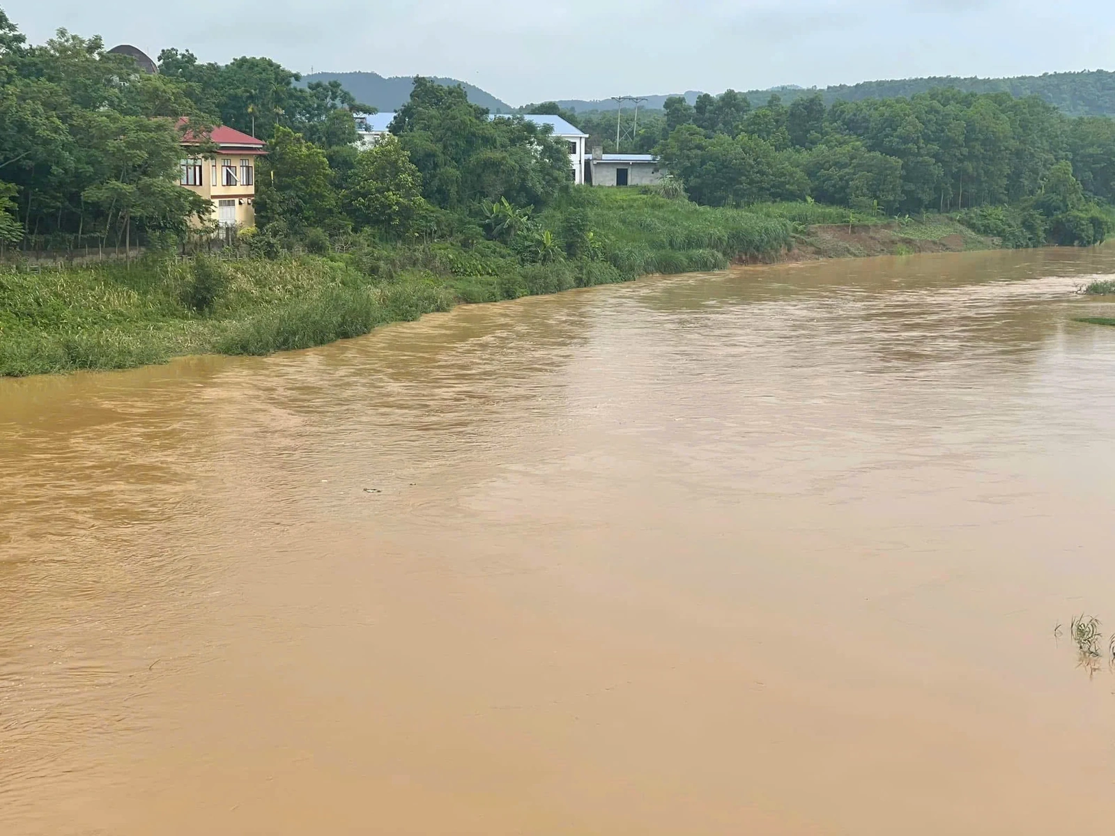Ban Chỉ huy phòng chống thiên tai và TKCN tỉnh ra lệnh báo động trên sông Bứa