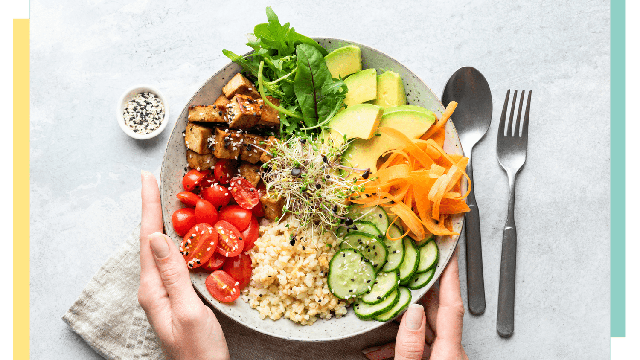 Có nên cho con ăn chay từ bé?