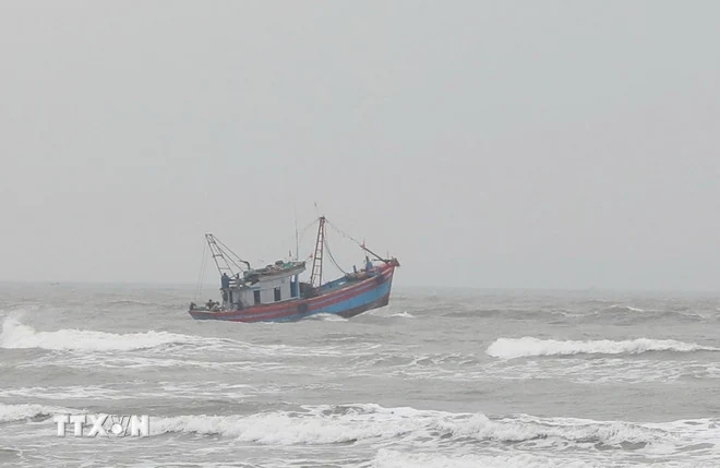 Áp thấp nhiệt đới mạnh lên, mưa lớn trên nhiều khu vực trên cả nước