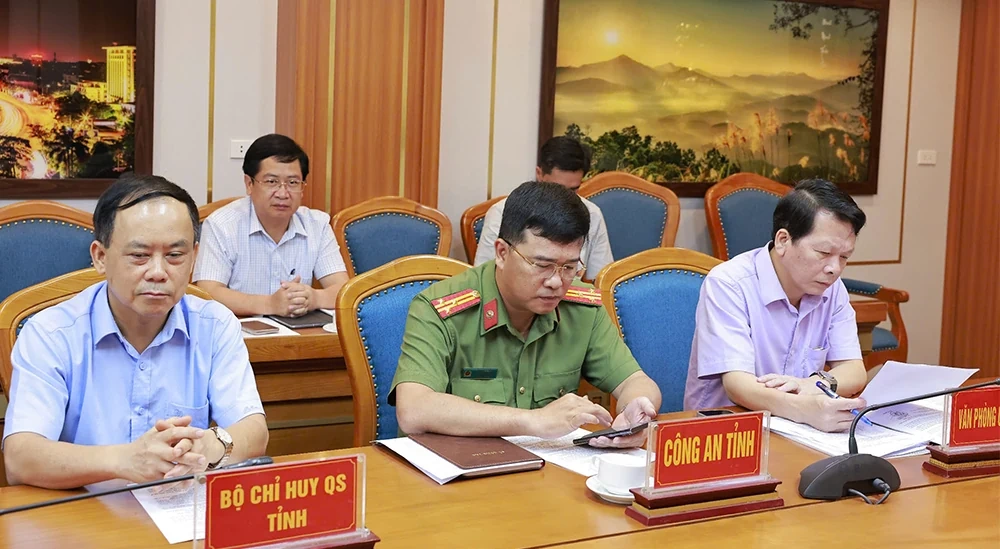 Hội nghị trực tuyến toàn quốc về: Triển khai xóa nhà tạm, nhà dột nát trên phạm vi cả nước; Các công trình, dự án trọng điểm ngành giao thông vận tải; Thúc đẩy đầu tư công năm 2025