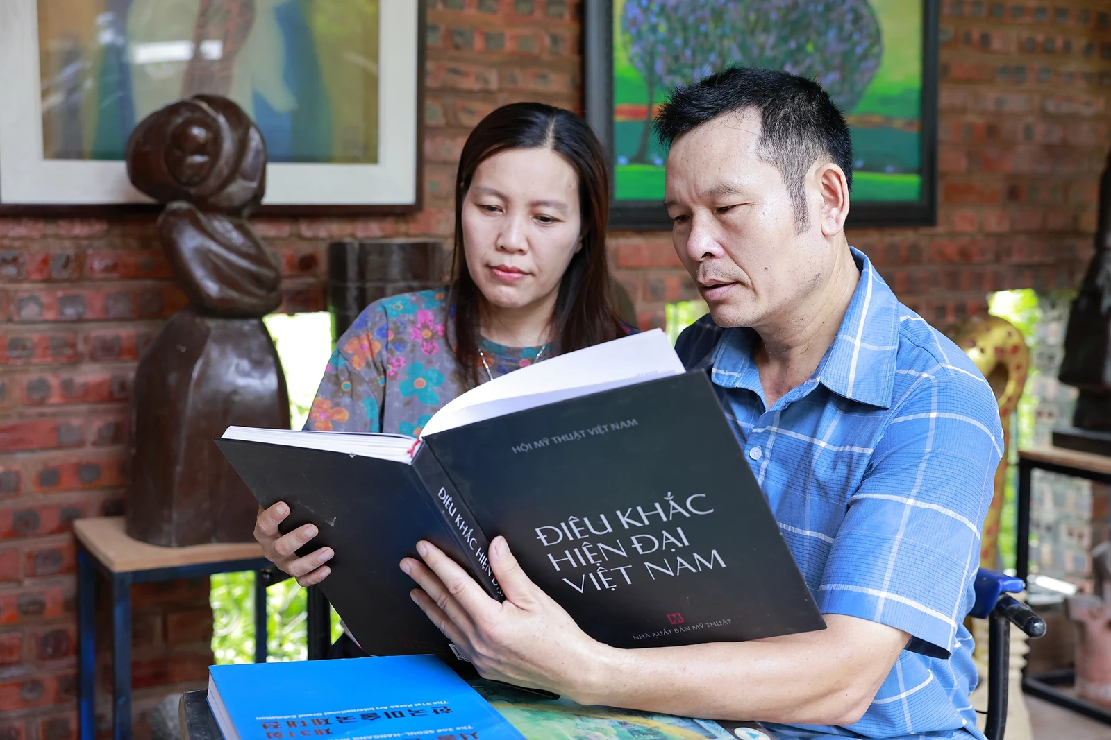 Từ đôi bàn tay tài hoa