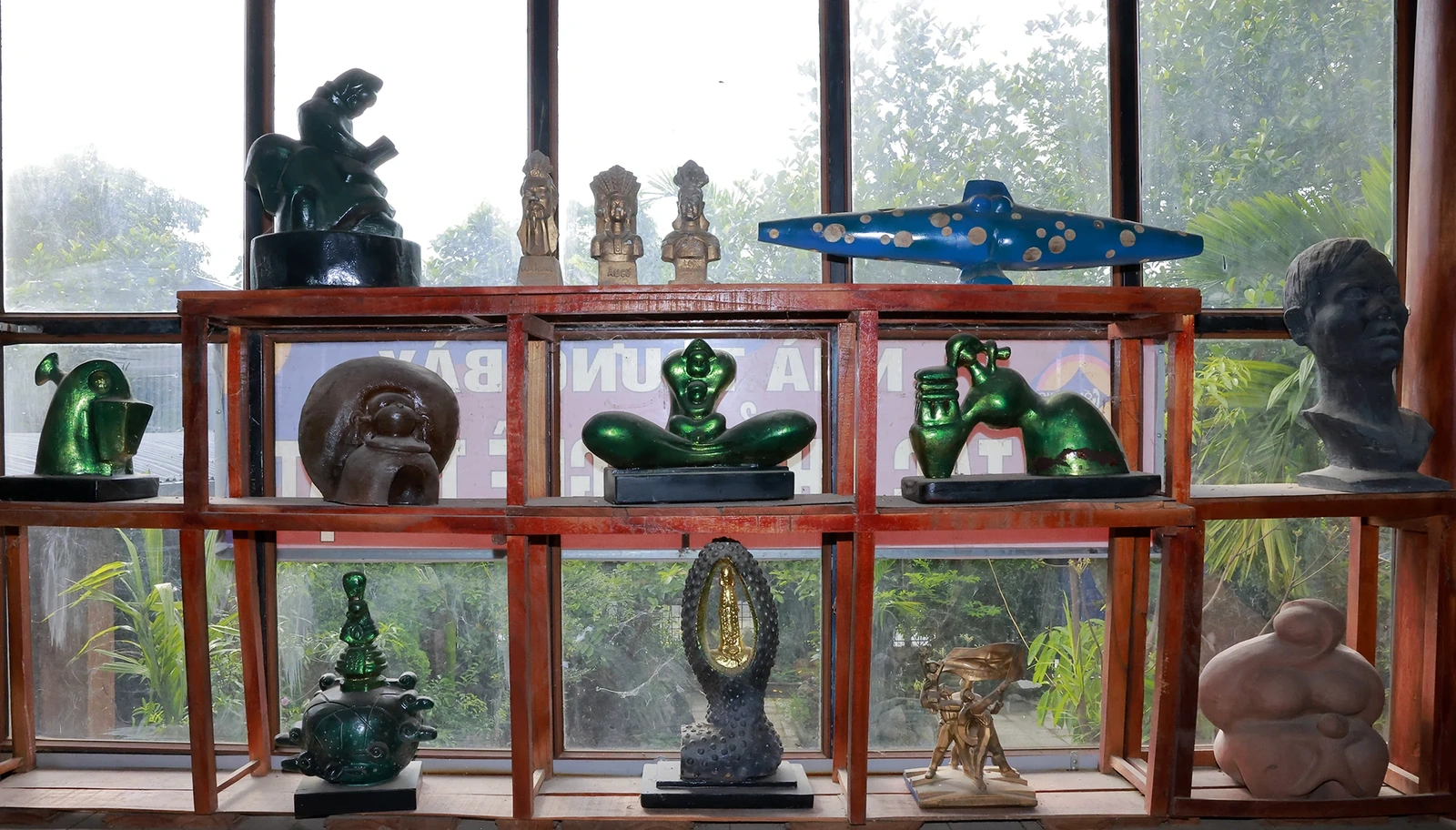 Từ đôi bàn tay tài hoa