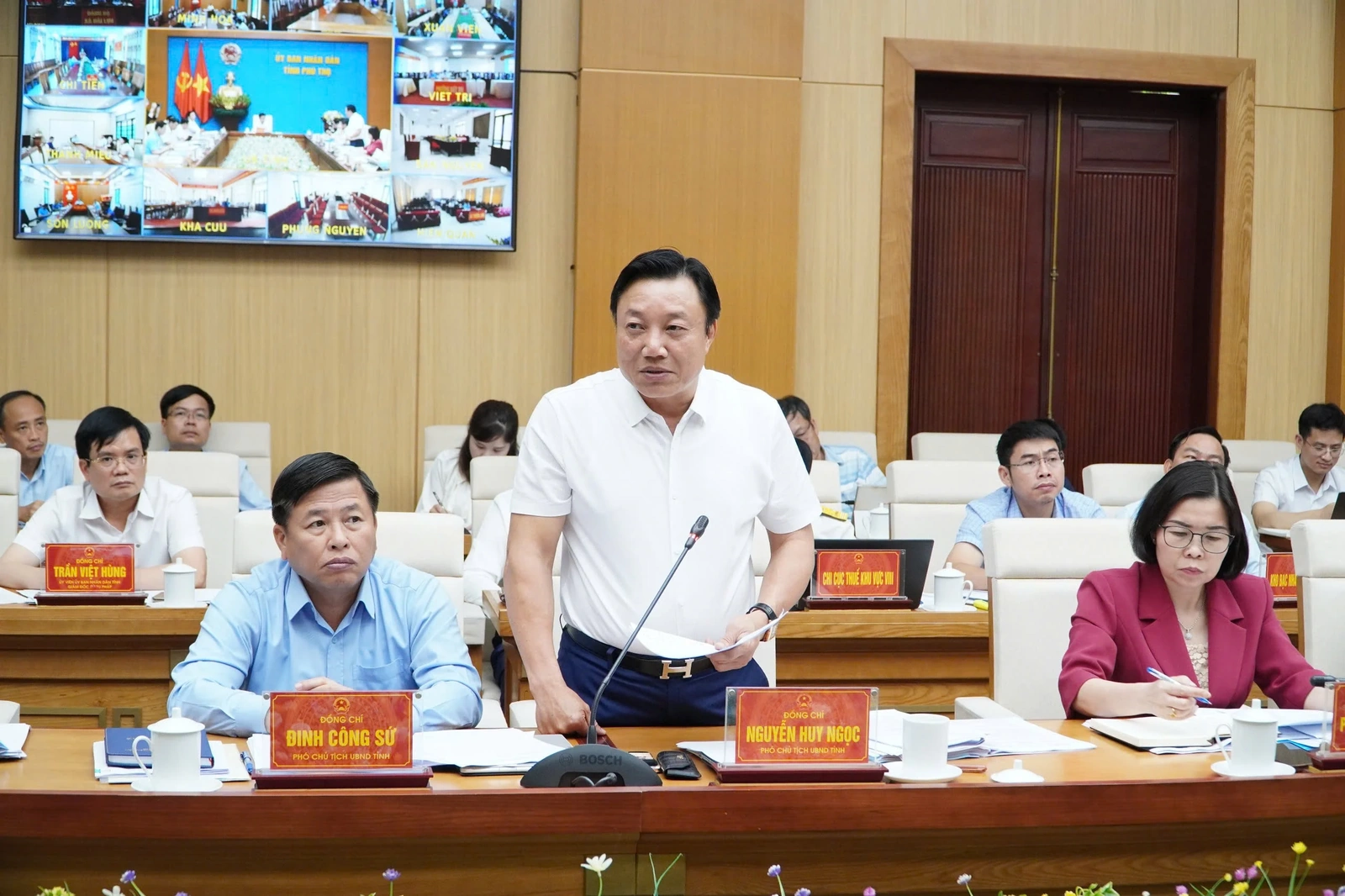 UBND tỉnh họp phiên thường kỳ tháng 7/2025