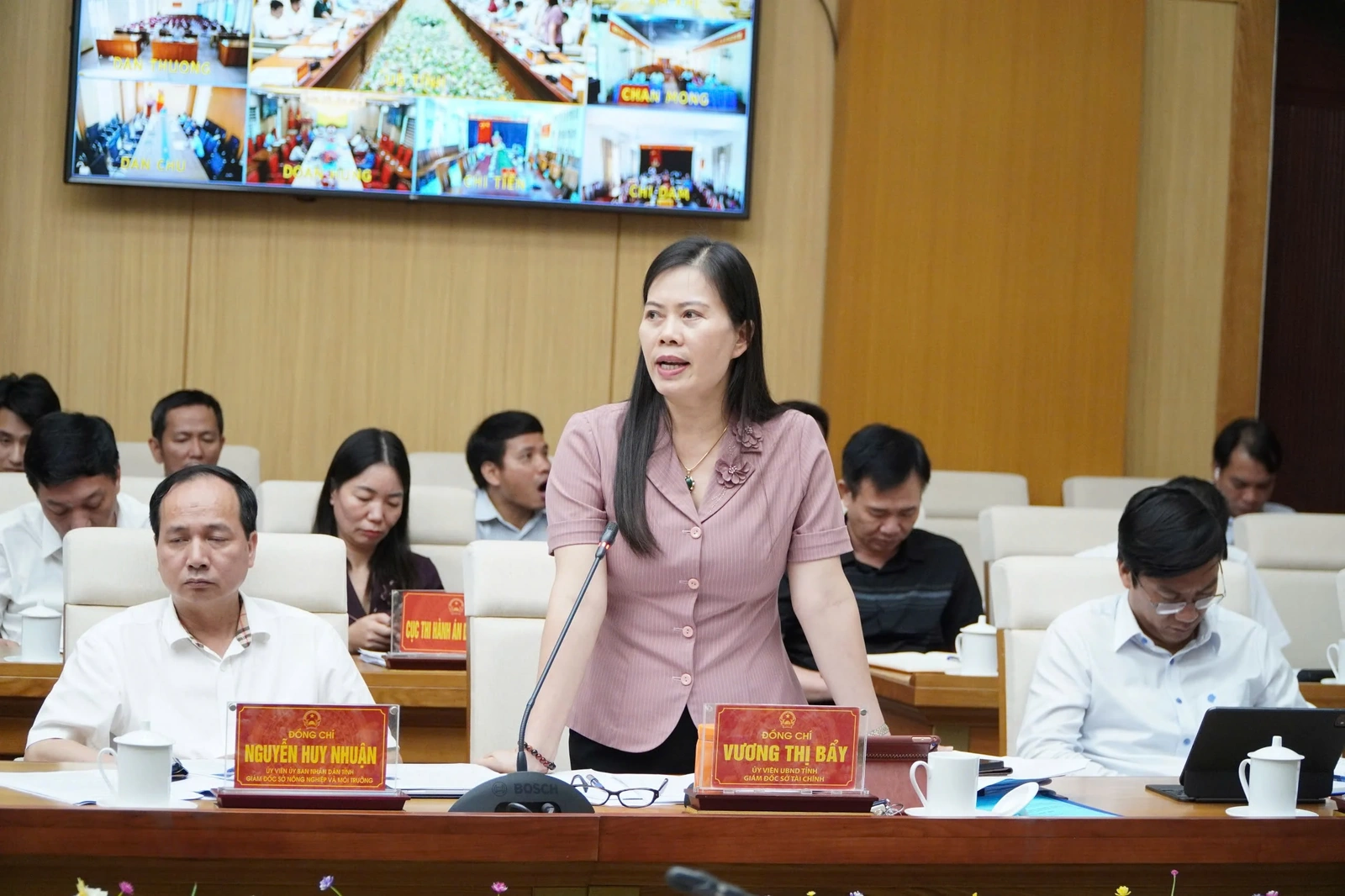 UBND tỉnh họp phiên thường kỳ tháng 7/2025